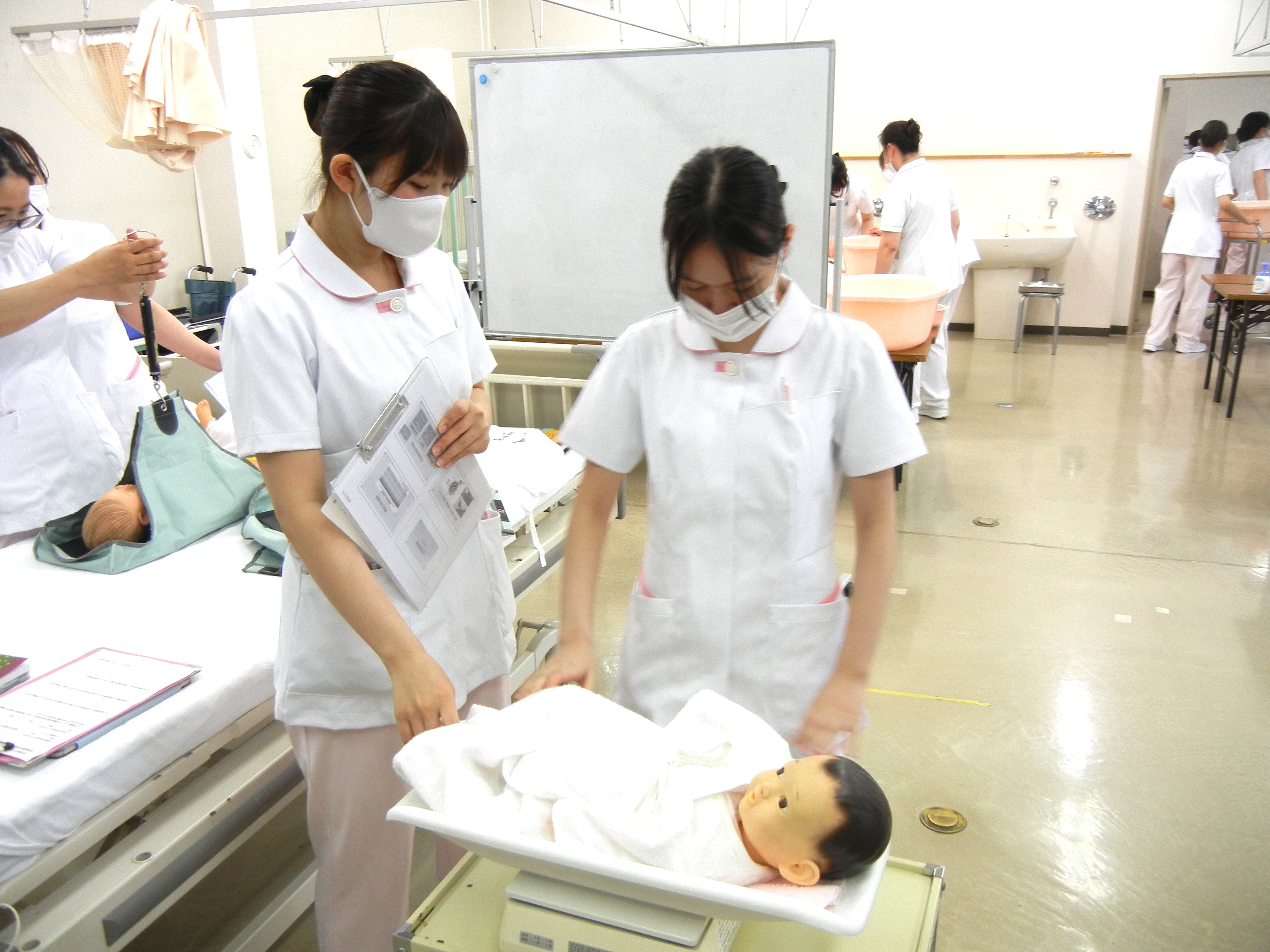 体重測定の様子