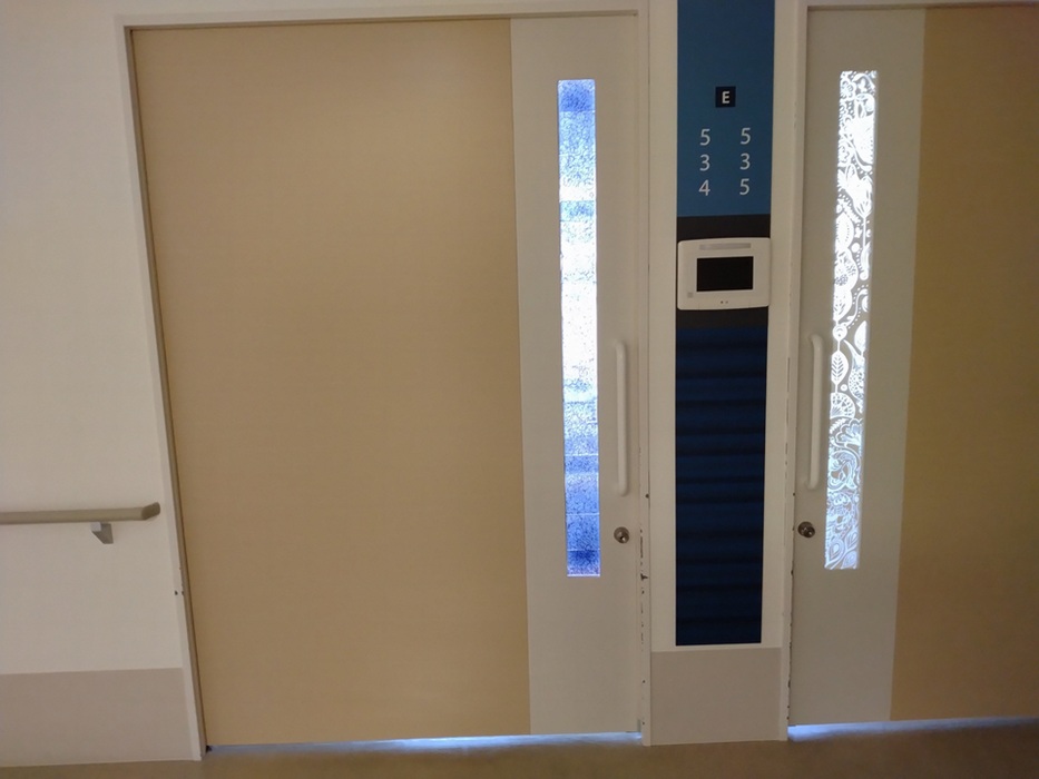 写真4 個室入口